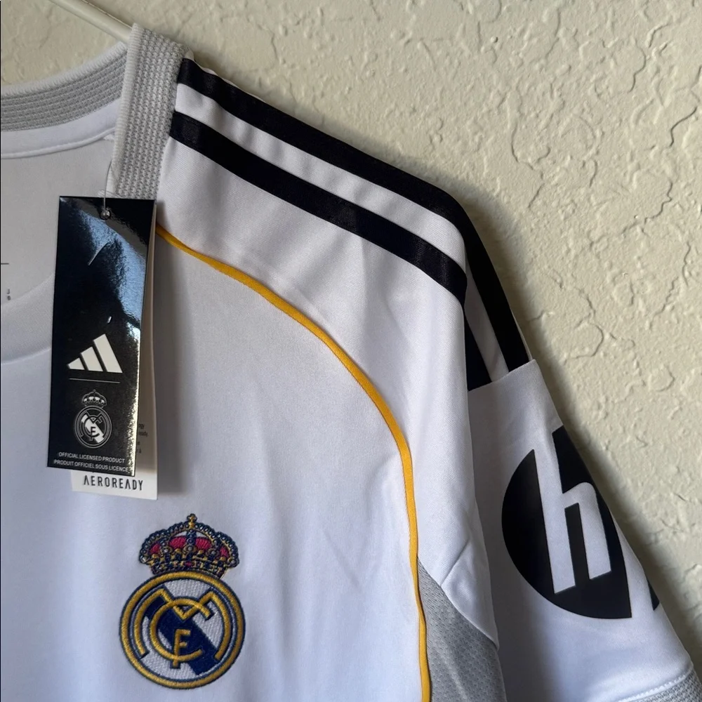 ✅NWT Men Adidas Real Madrid Mbappe Soccer Jersey